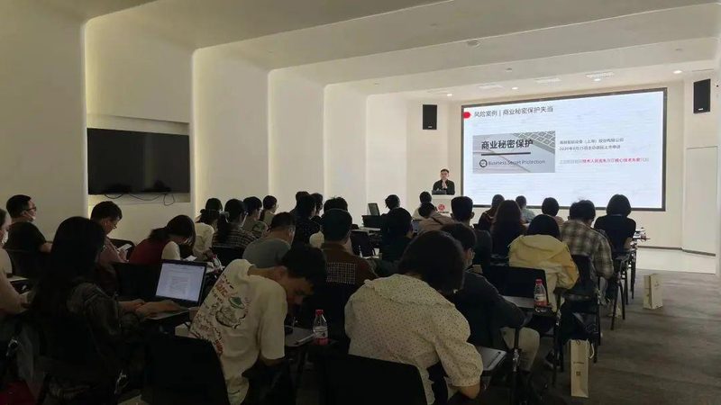 上海公司经营范围加项，费用构成与注意事项